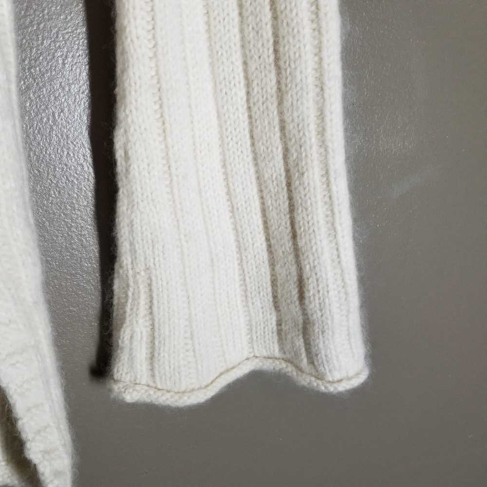 Mantari | Angelica Alpaca Fringe Cream Cozy Sweater - Picture 9 of 12